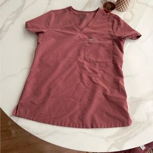 FIGS scrub top in xs. Very good used condition.